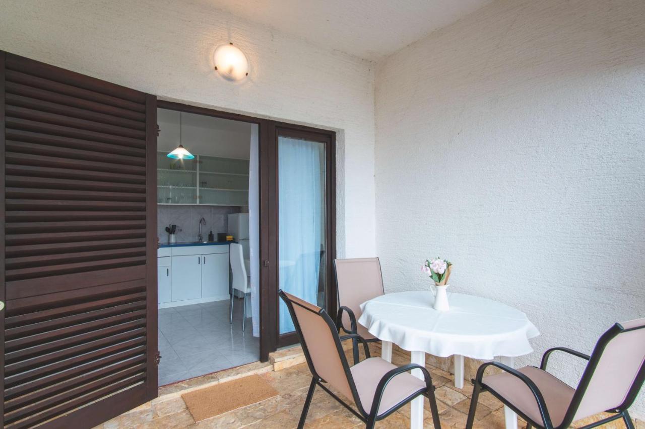 Ostaric Apartamento Mandre Exterior foto