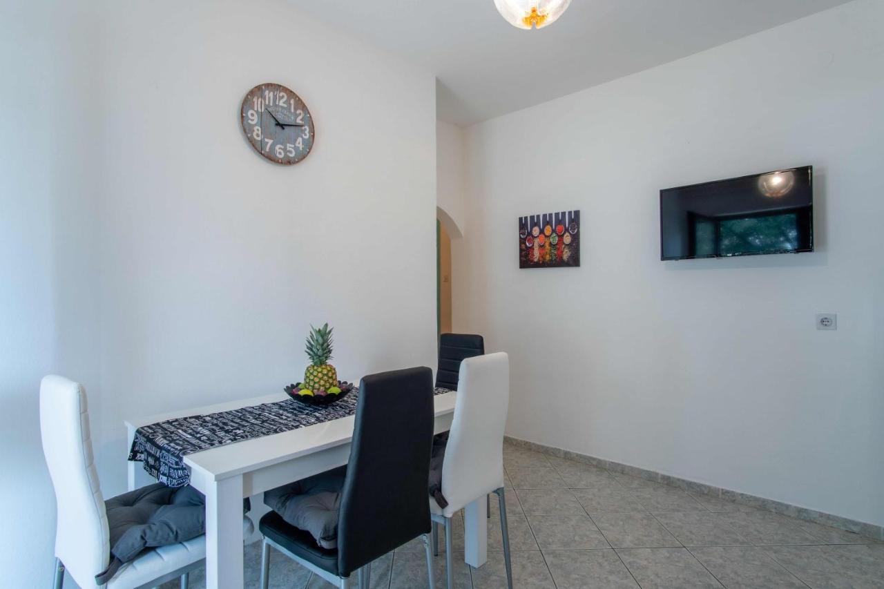 Ostaric Apartamento Mandre Exterior foto
