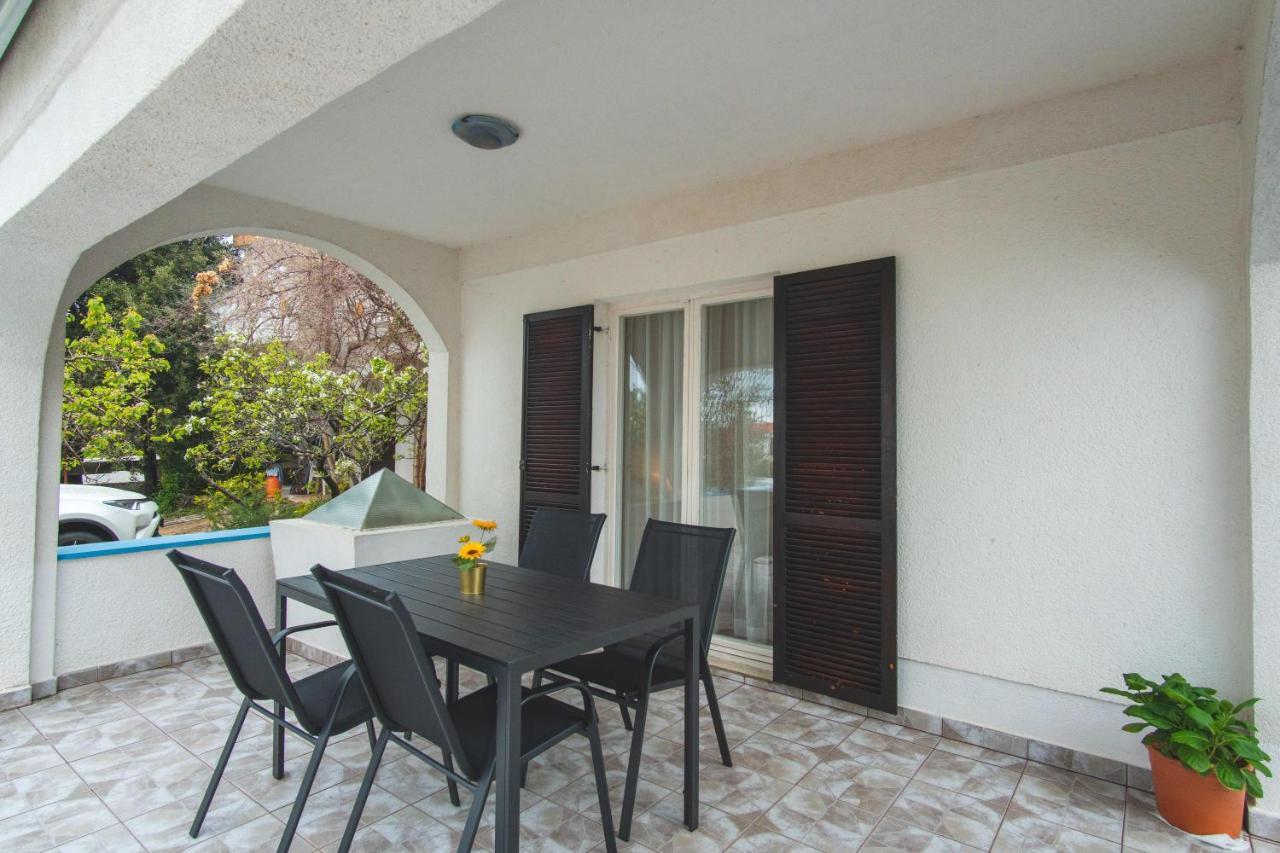 Ostaric Apartamento Mandre Exterior foto